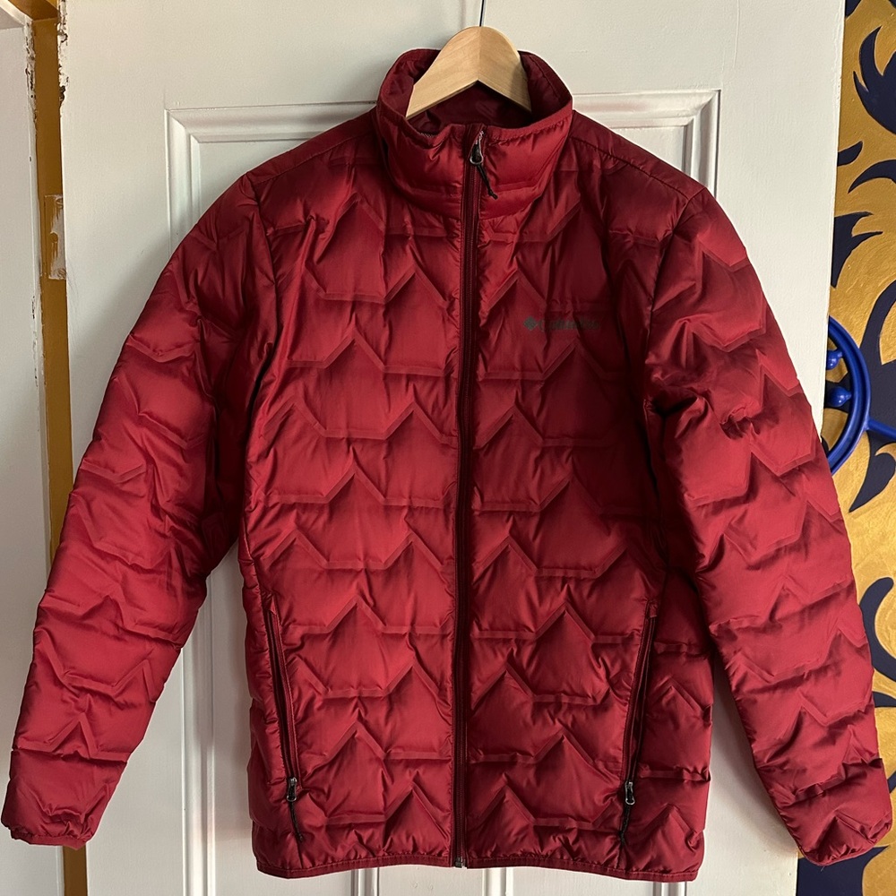 Men’s Columbia 650 Down Delta Ridge Puffer Jacket EUC Size S